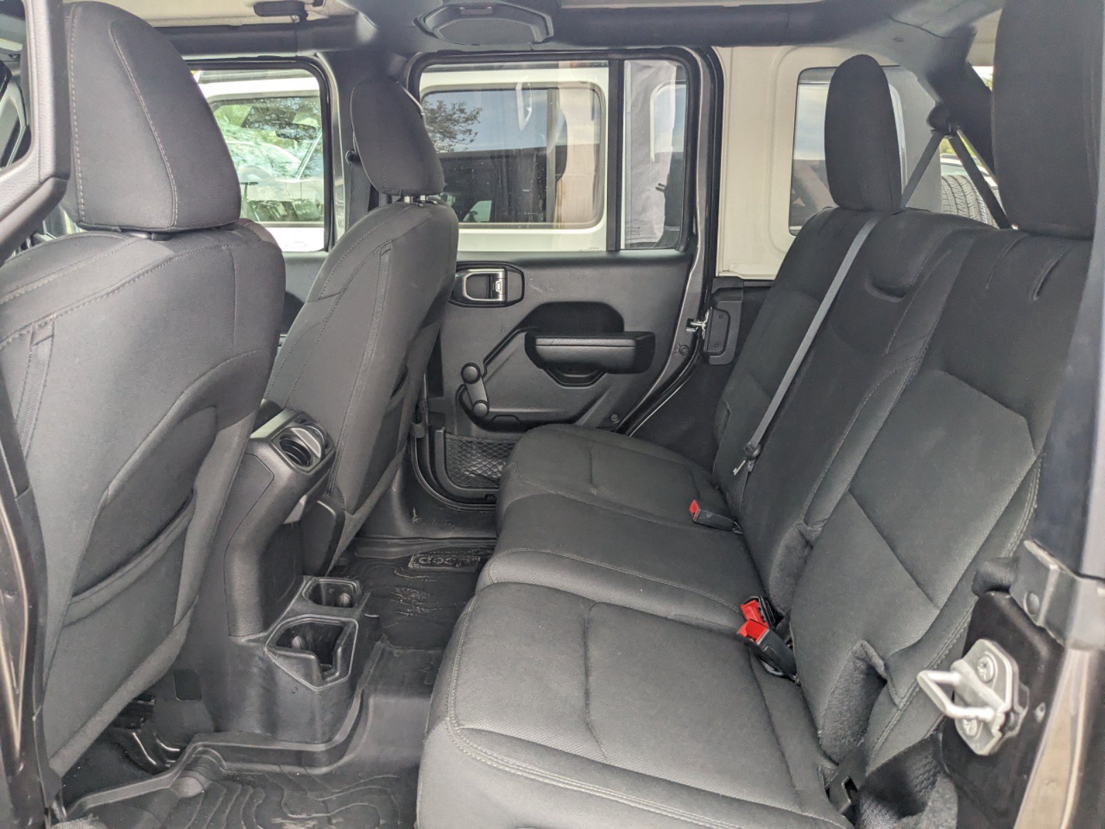 Used 2022 Jeep Wrangler Unlimited Sport AWD/4WD image 12