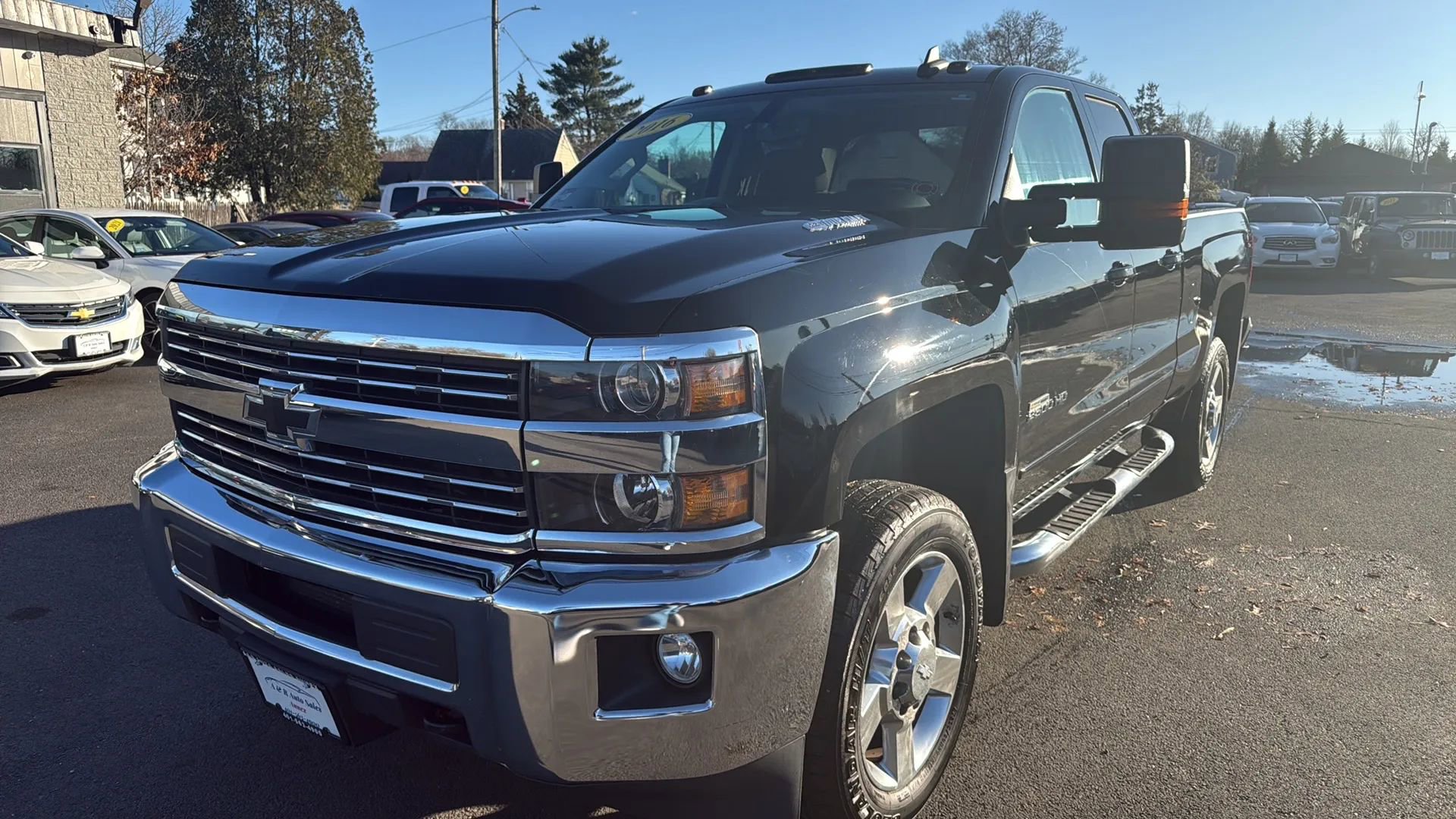 Used 2016 Chevrolet Silverado 2500 LT w/ LT Convenience Package image 3