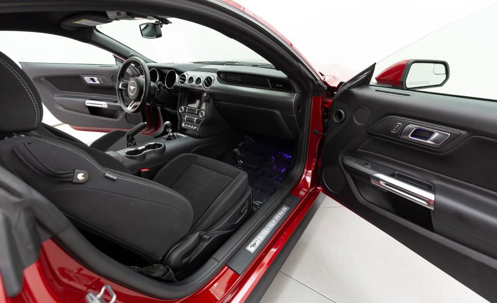 Used 2020 Ford Mustang GT w/ GT Performance Package image 30