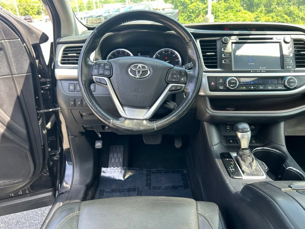 Used 2018 Toyota Highlander Limited Platinum w/ Protection Package #3 AWD/4WD image 13