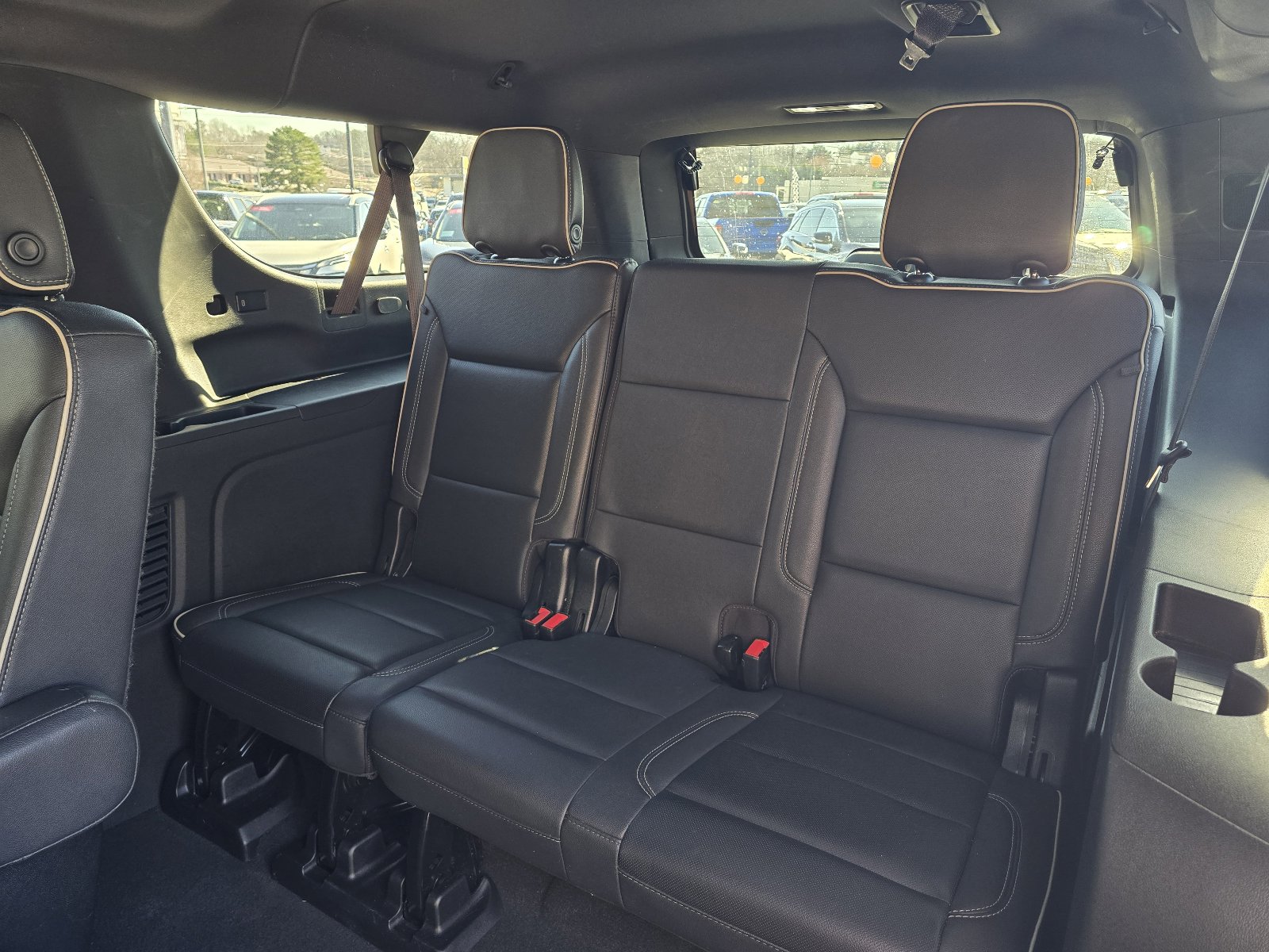 Used 2023 Chevrolet Suburban Premier RWD image 11