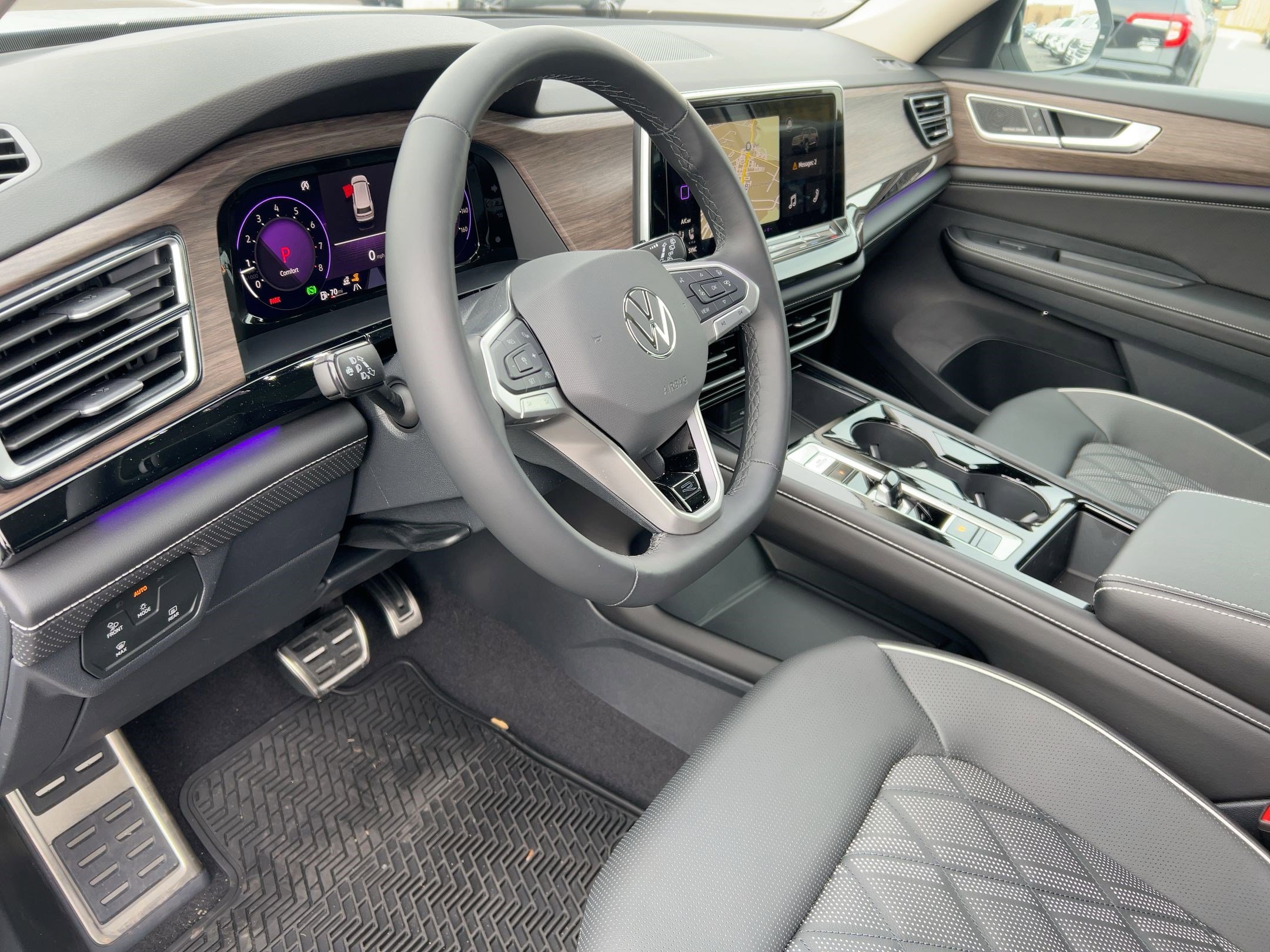 New 2026 Volkswagen Atlas SEL Premium R-Line image 4