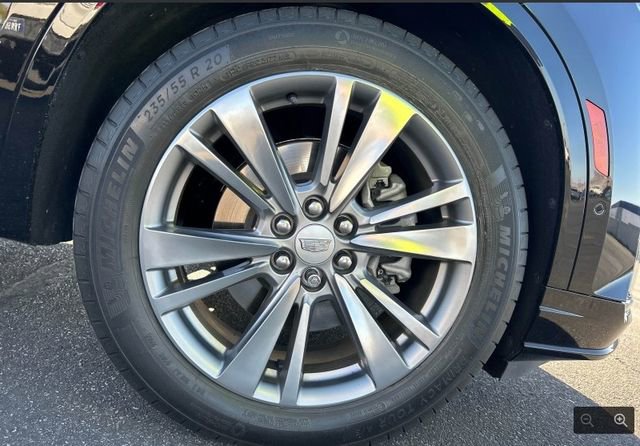 Used 2024 Cadillac XT6 Premium Luxury w/ Technology Package image 12