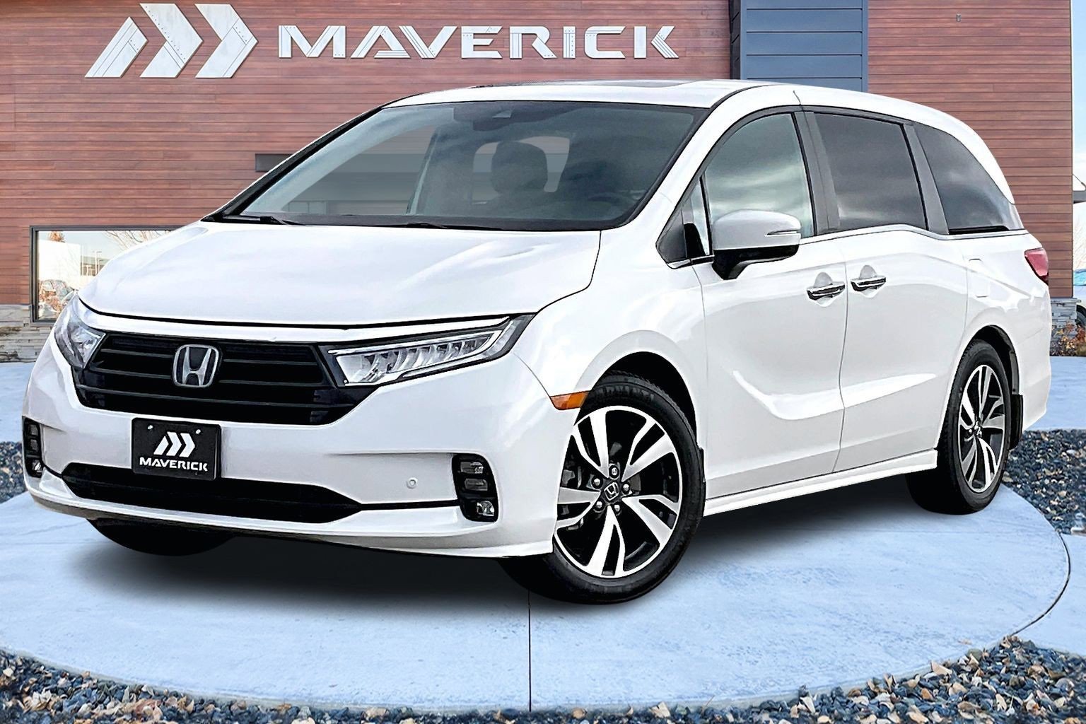 Used 2023 Honda Odyssey Touring image 3