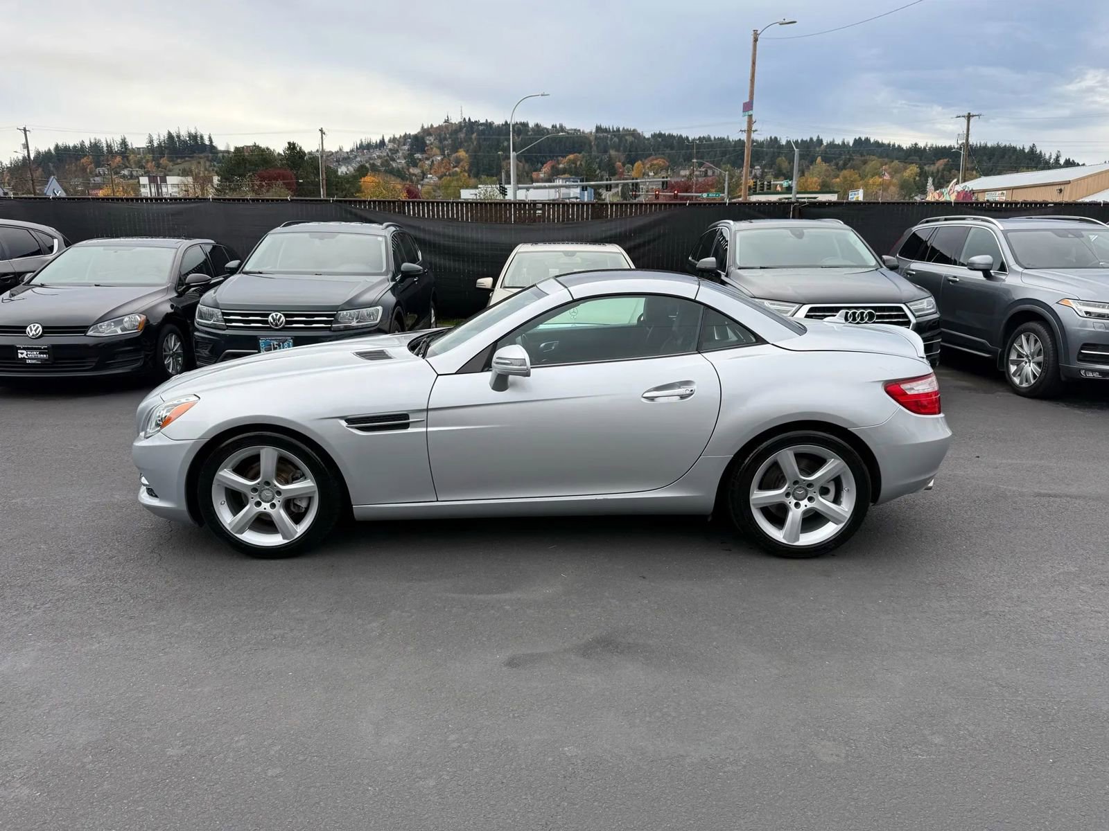 Used 2015 Mercedes-Benz SLK 250 image 8