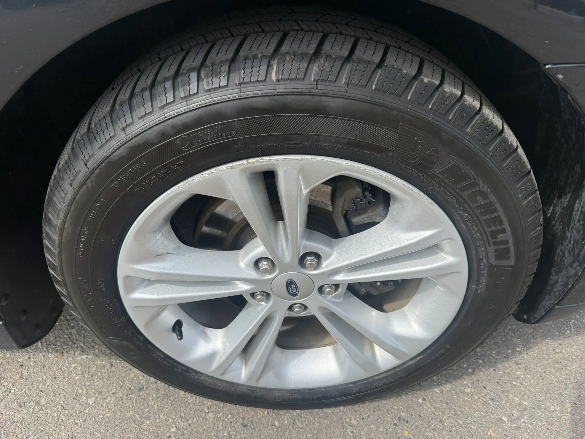 Used 2015 Ford Taurus SEL w/ Equipment Group 201A image 12