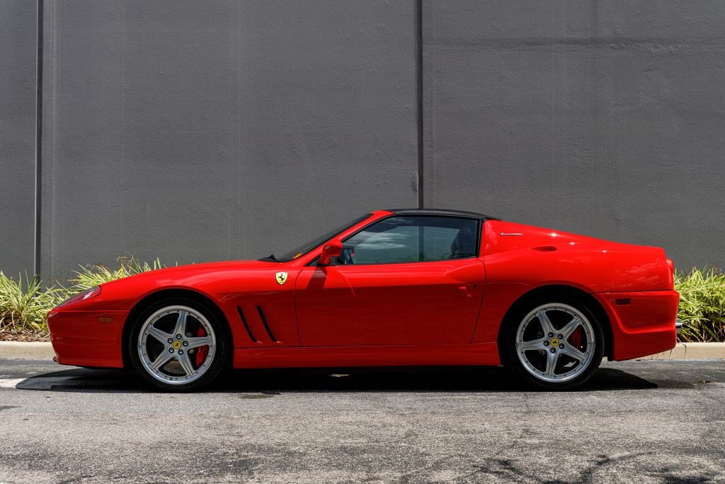 Used 2005 Ferrari 575M Maranello Superamerica RWD image 2