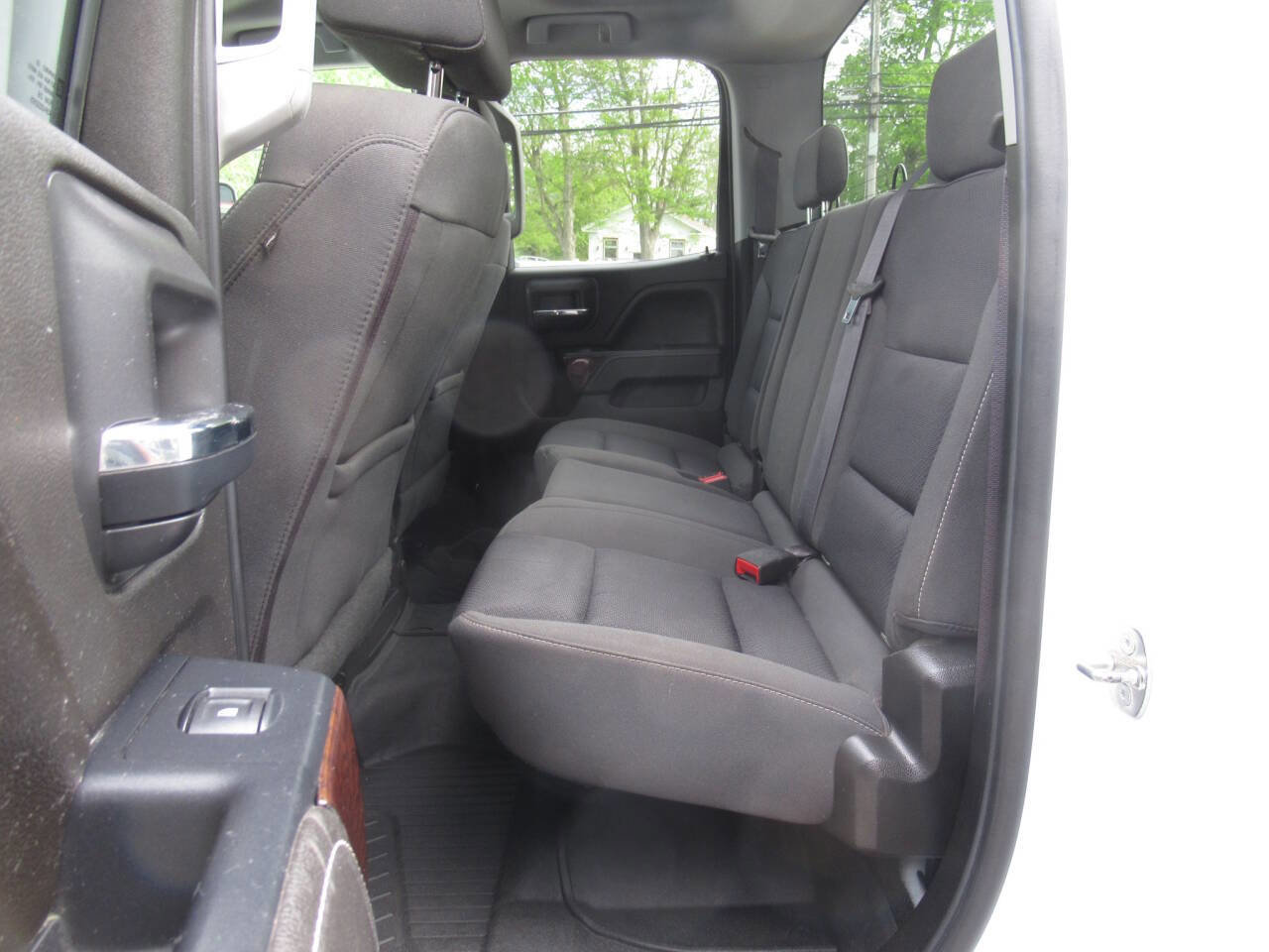 Used 2017 GMC Sierra 2500 SLE w/ HD SLE Preferred Plus Package AWD/4WD image 15