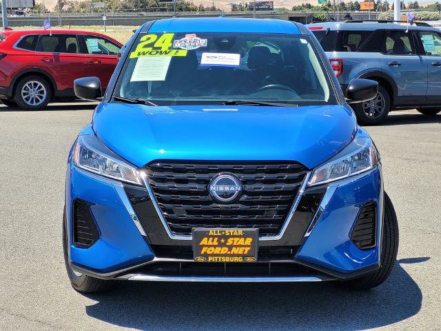 Used 2024 Nissan Kicks S FWD image 2