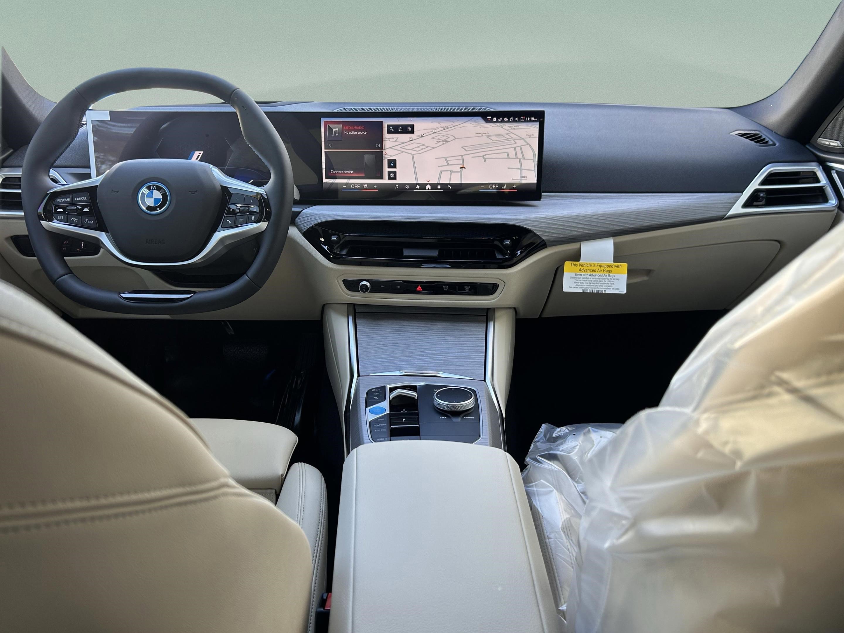 Used 2025 BMW i4 eDrive40 w/ Premium Package image 9