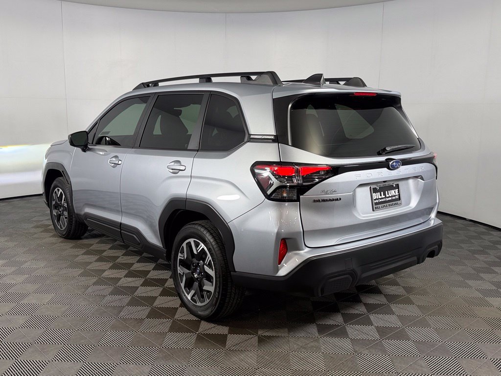 Used 2026 Subaru Forester Premium AWD/4WD image 10