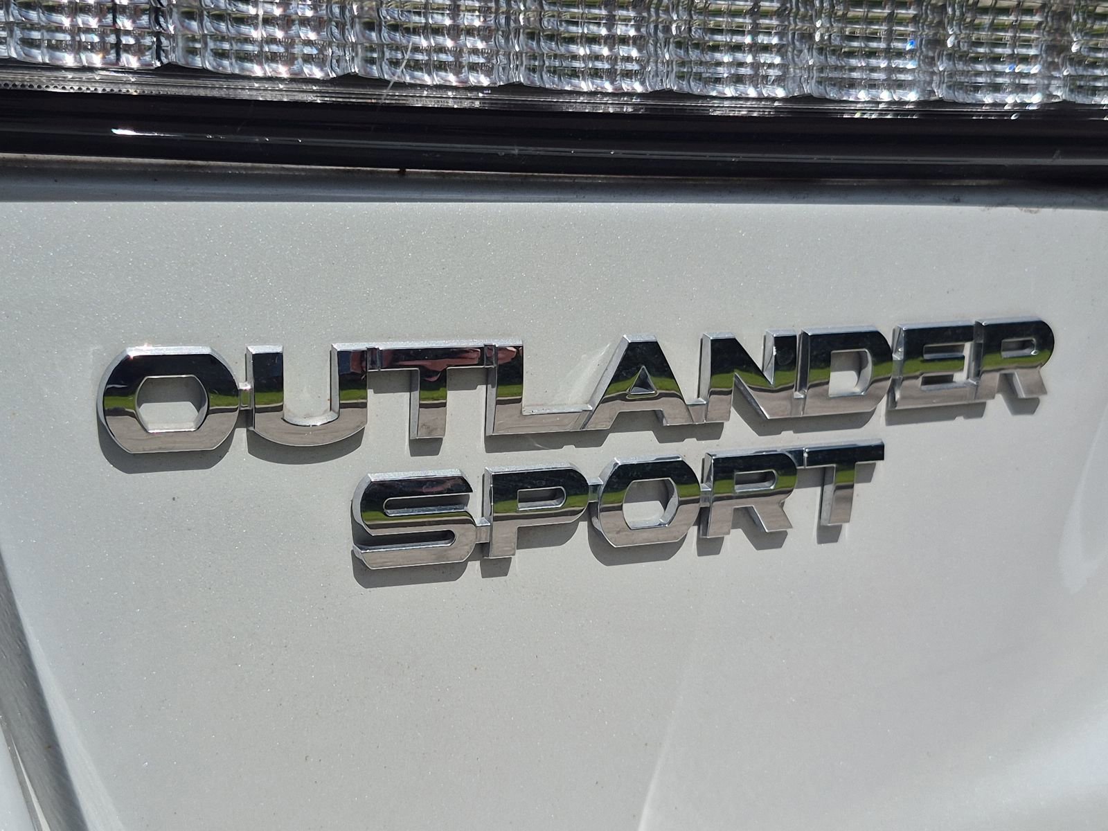 Used 2022 Mitsubishi Outlander Sport ES FWD image 30