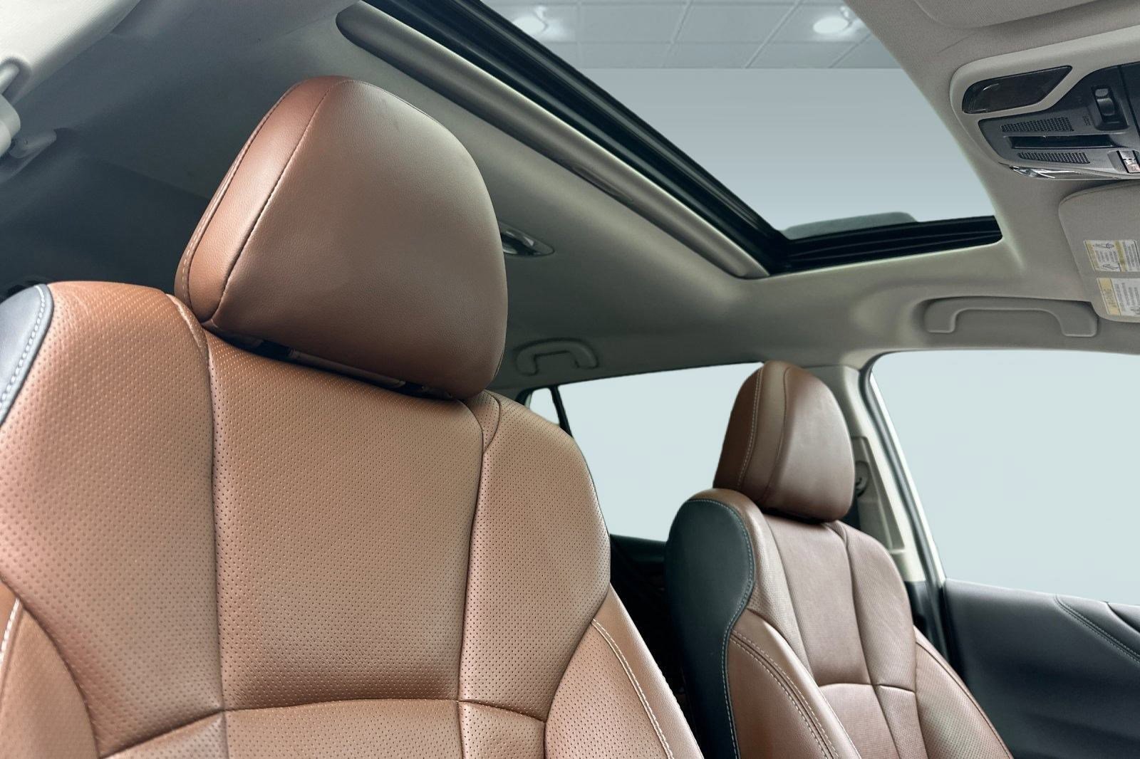 Used 2020 Subaru Outback Touring w/ Popular Package #2 image 16