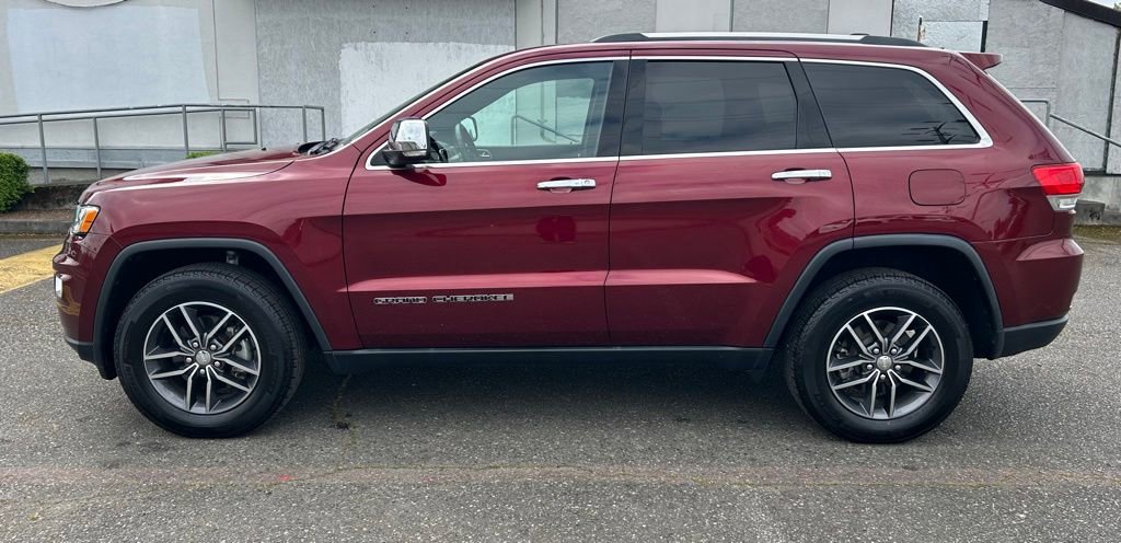 Used 2018 Jeep Grand Cherokee Limited AWD/4WD image 8