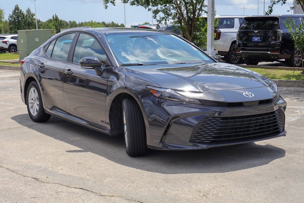 Used 2025 Toyota Camry LE FWD image 23