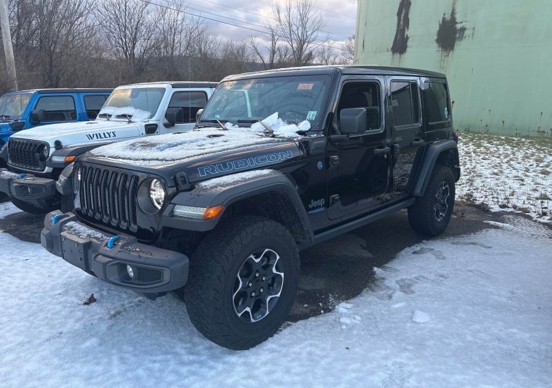 Used 2022 Jeep Wrangler Unlimited Rubicon 4xe w/ Cold Weather Group image 2