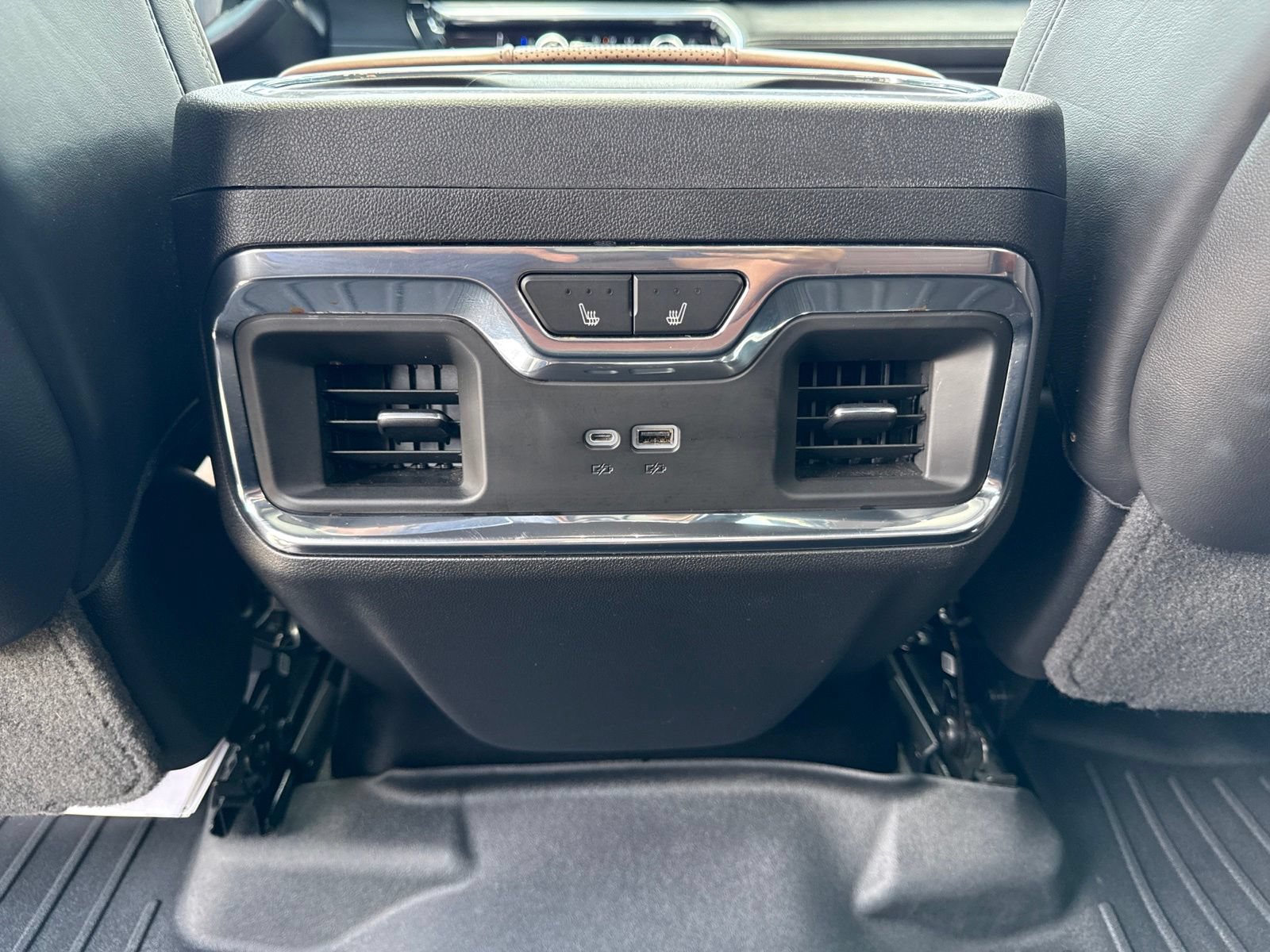 Used 2023 GMC Sierra 1500 Denali Ultimate AWD/4WD image 14