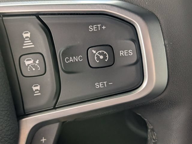 Used 2025 RAM 2500 Big Horn AWD/4WD image 16