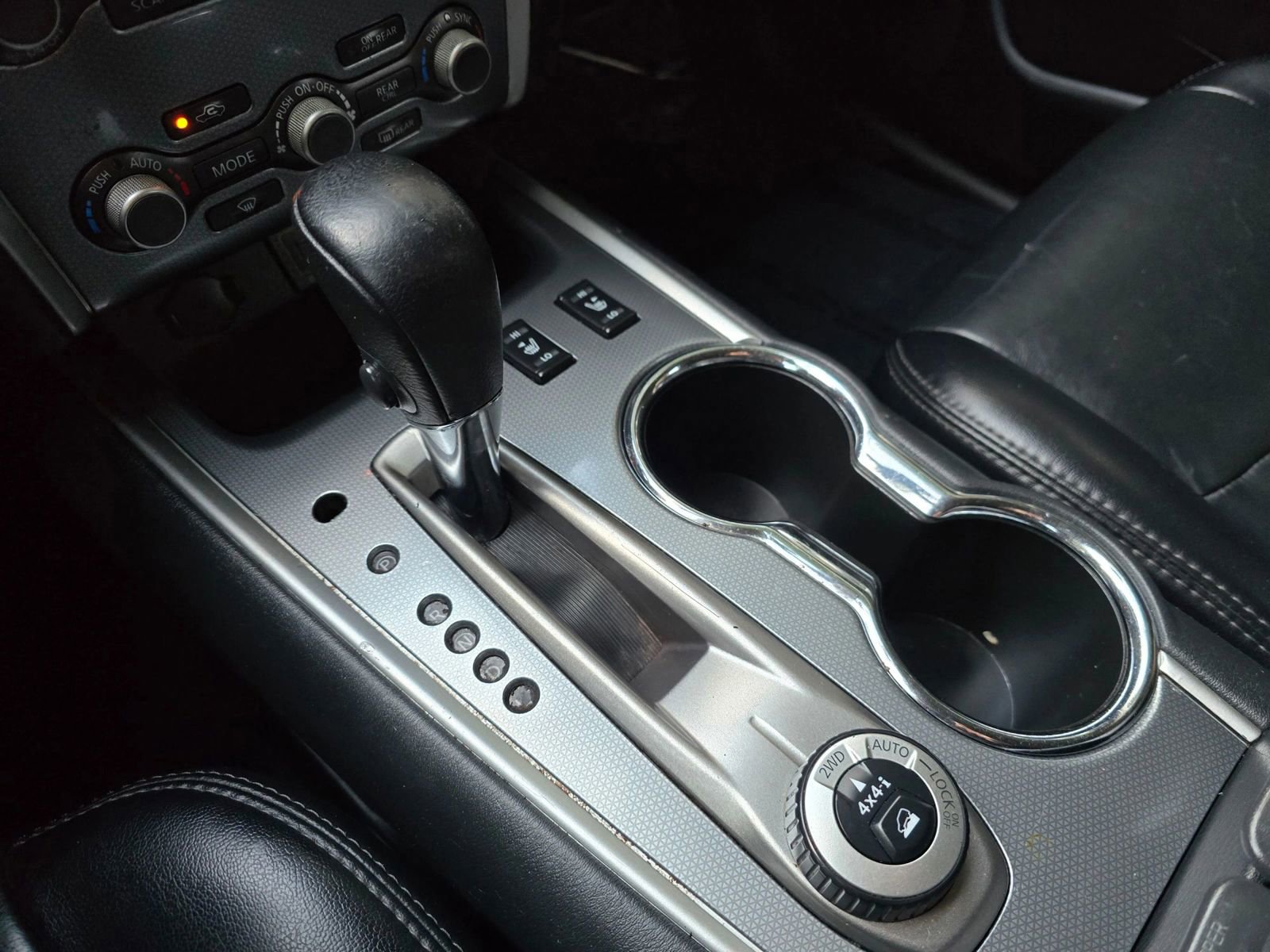 Used 2020 Nissan Pathfinder SL image 33