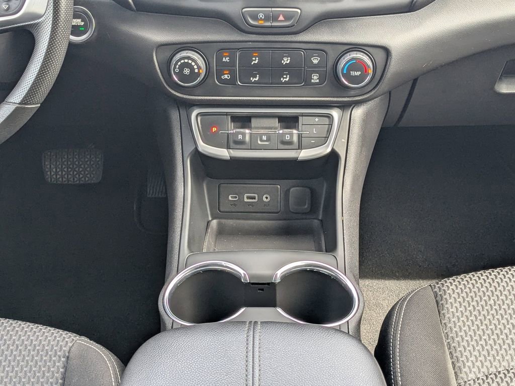 Used 2024 GMC Terrain SLE FWD image 18