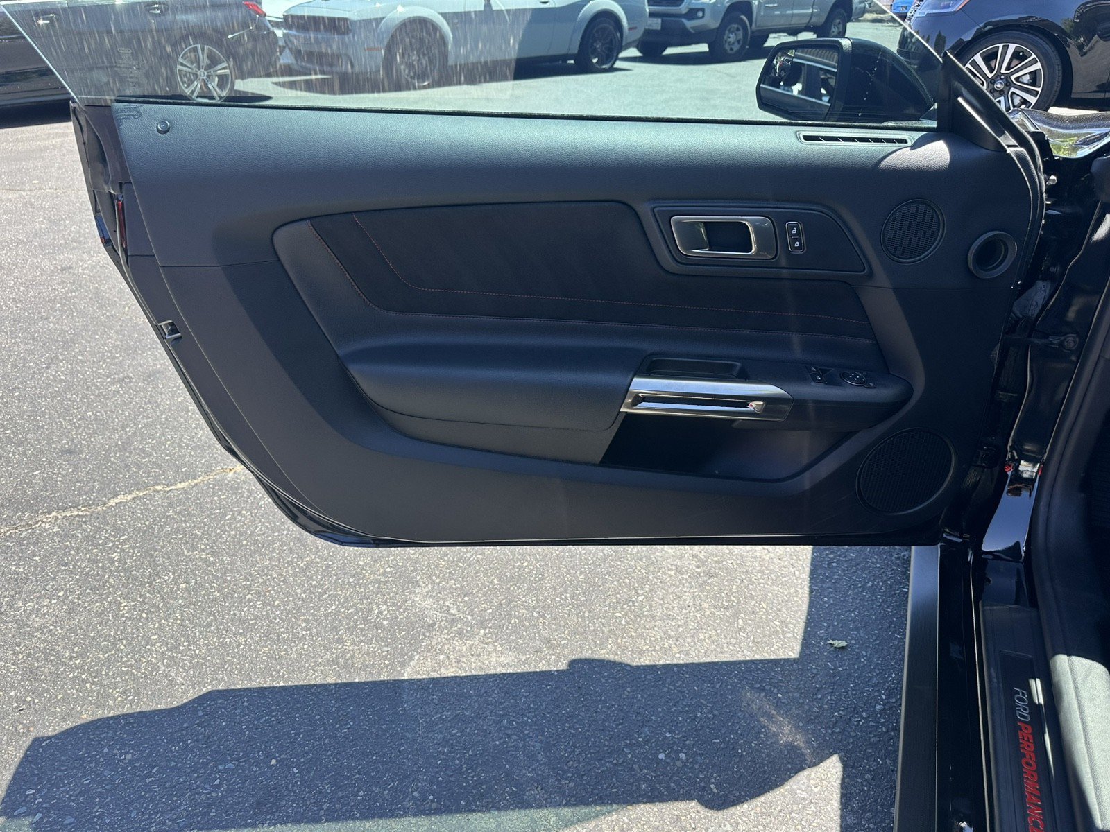 Used 2018 Ford Mustang Shelby GT350 RWD image 23