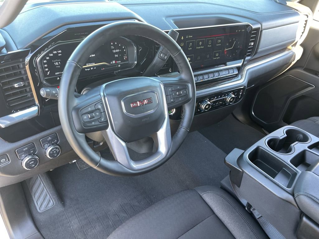 Used 2025 GMC Sierra 1500 Elevation image 10