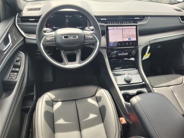 New 2025 Jeep Grand Cherokee Limited image 7