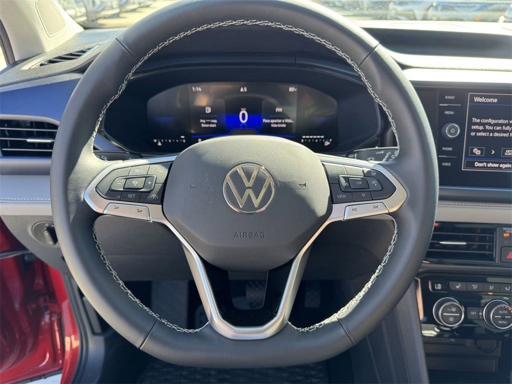 New 2024 Volkswagen Taos SE image 13