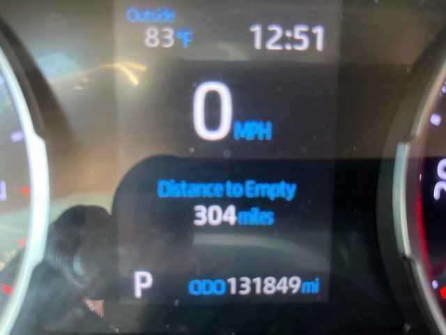 Used 2019 Toyota RAV4 XLE w/ Convenience Package FWD image 7