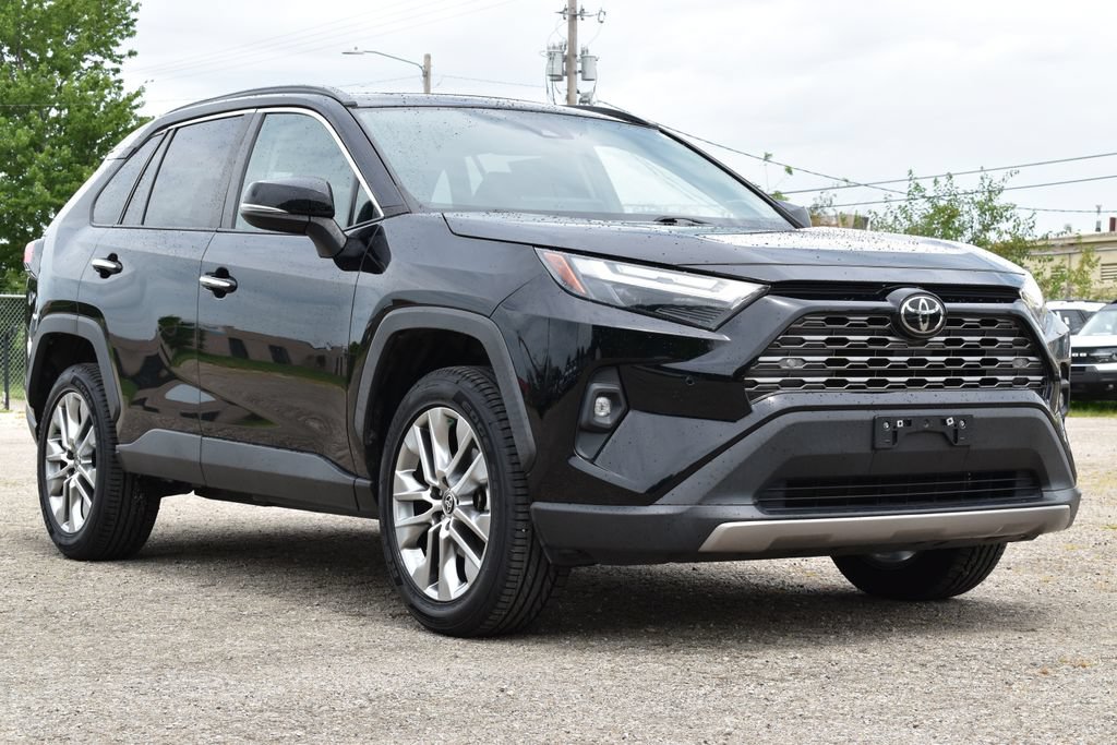 Used 2023 Toyota RAV4 Limited FWD image 3