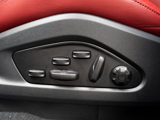 Certified 2025 Porsche Macan Turbo Electric image 21