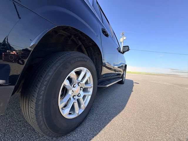 Used 2025 Chevrolet Tahoe LT AWD/4WD image 9