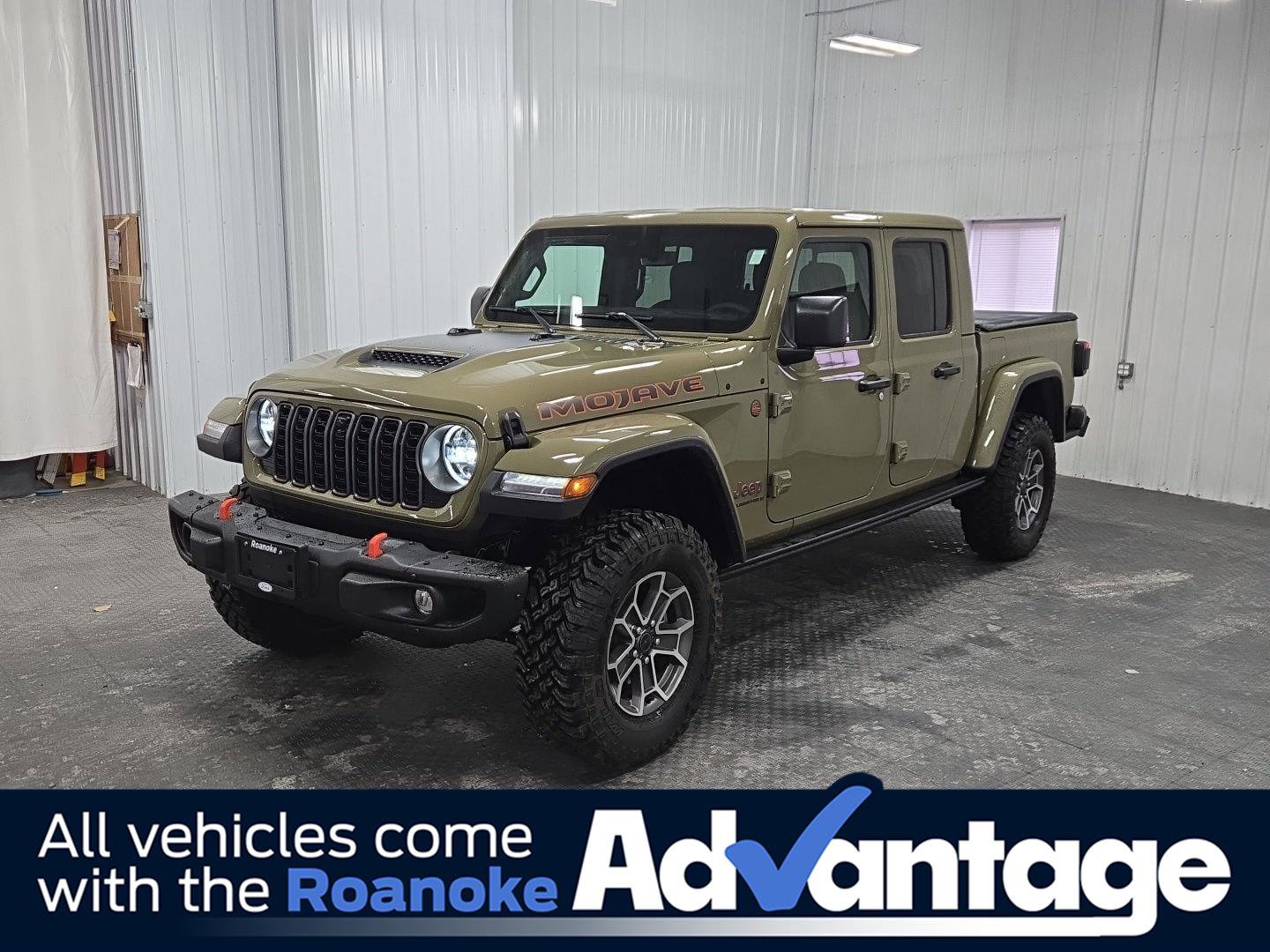 Used 2025 Jeep Gladiator Mojave image 1