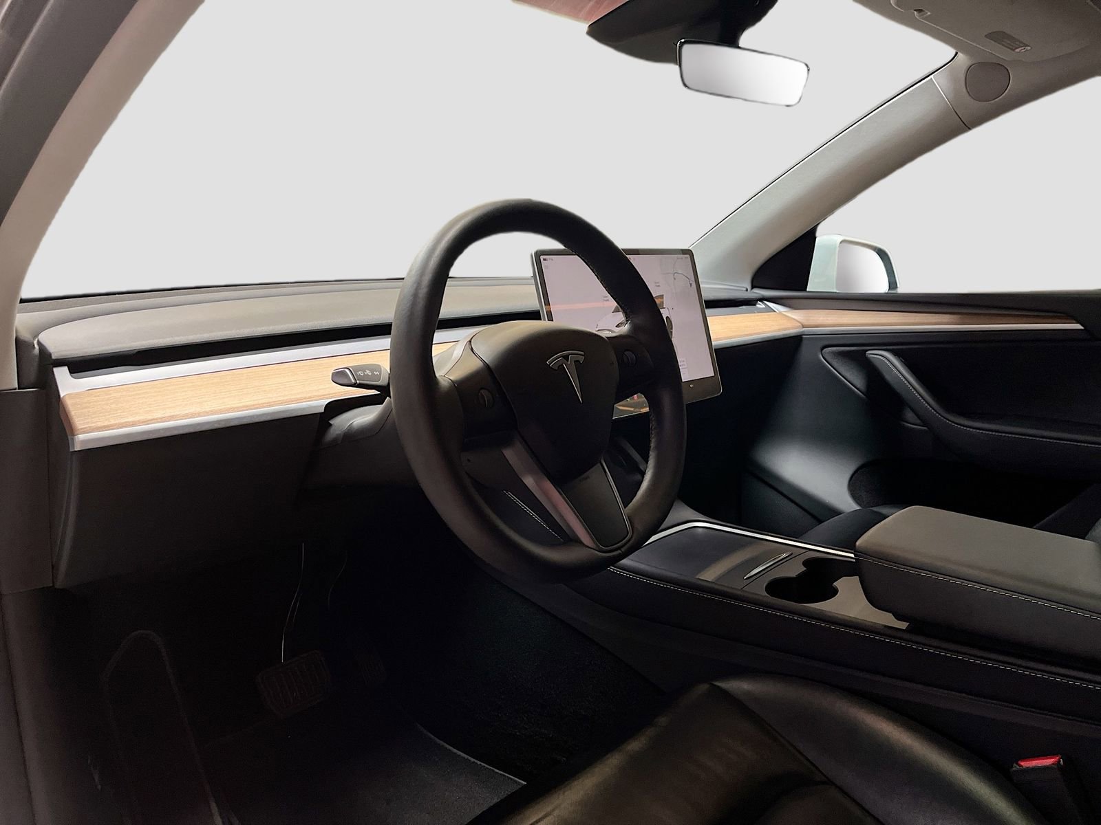 Used 2024 Tesla Model Y Long Range AWD/4WD image 9