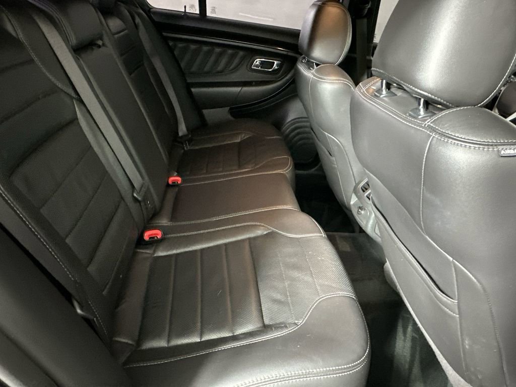 Used 2016 Ford Taurus SHO image 26