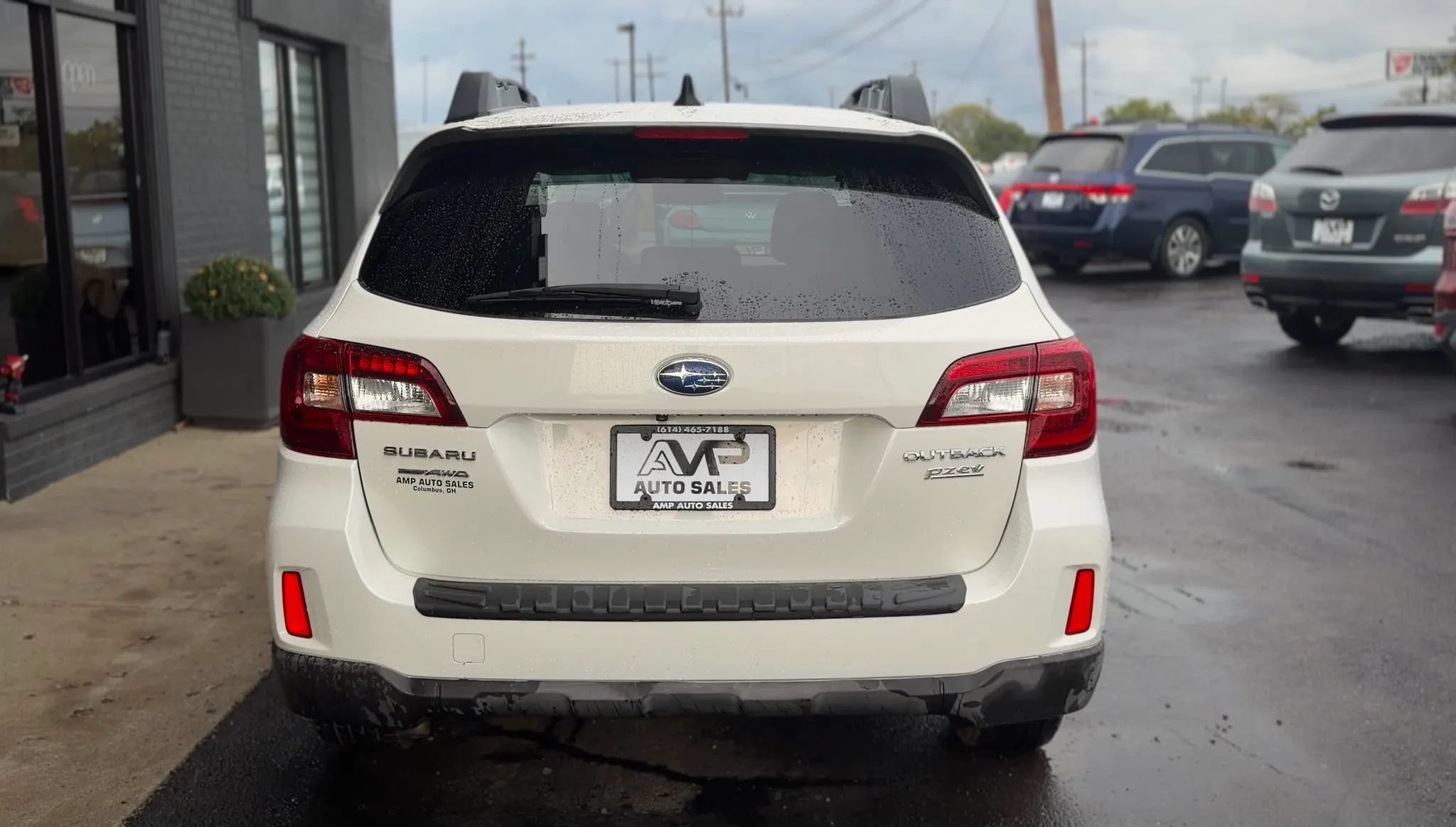 Used 2016 Subaru Outback 2.5i Limited AWD/4WD image 3