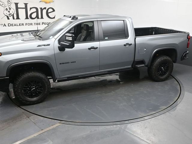 Used 2024 Chevrolet Silverado 2500 ZR2 w/ Technology Package image 57