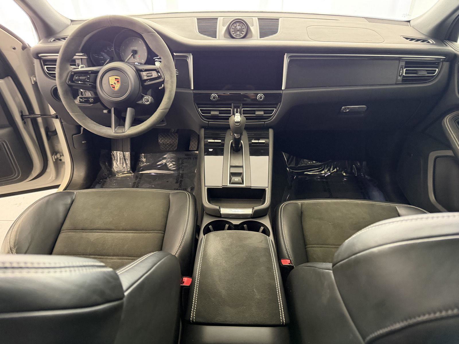 Certified 2023 Porsche Macan GTS image 17