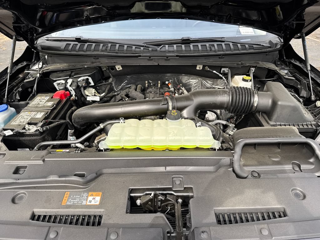 New 2025 Lincoln Navigator L Reserve AWD/4WD image 25