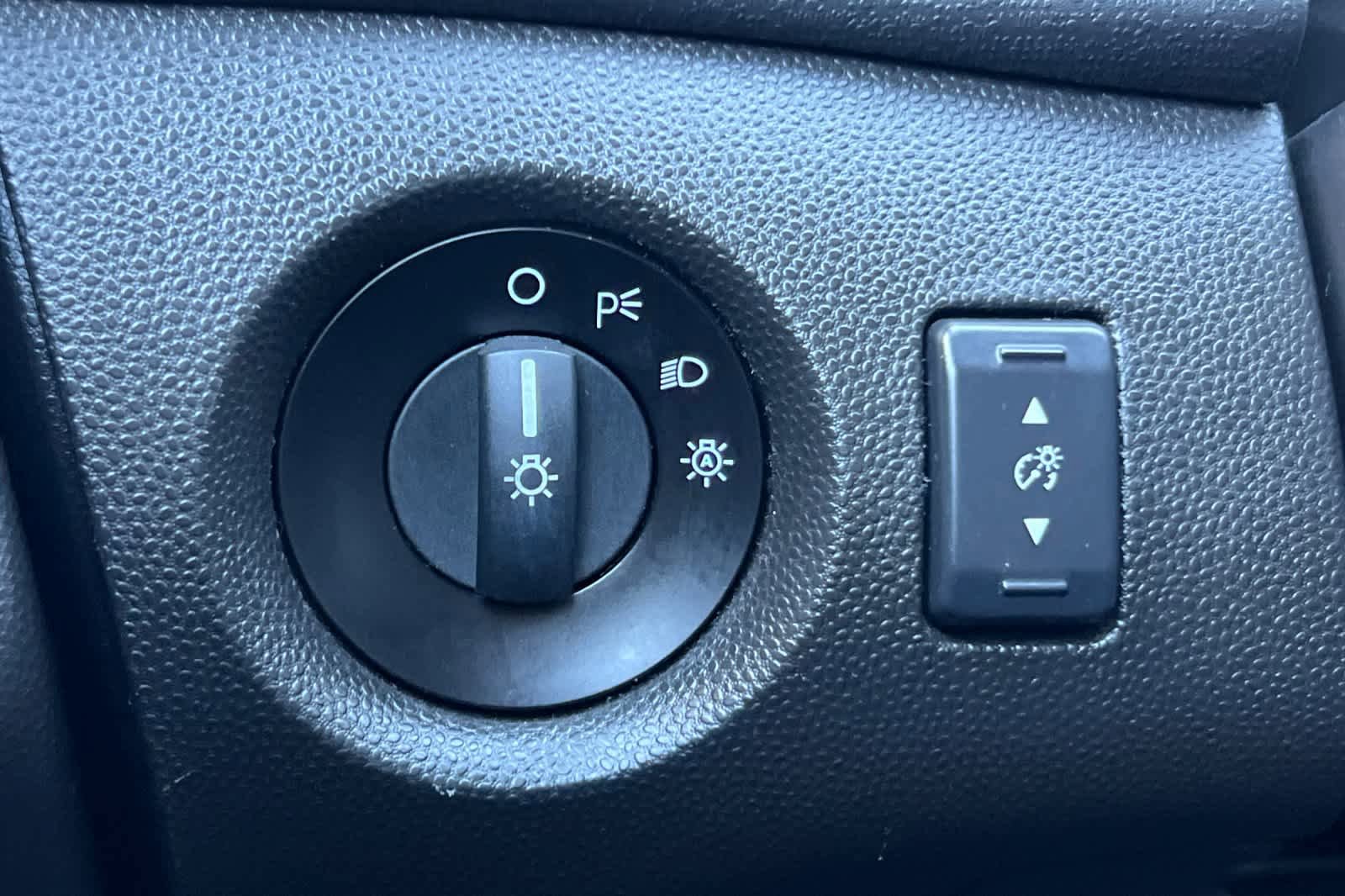 Used 2019 Ford Fiesta SE image 28
