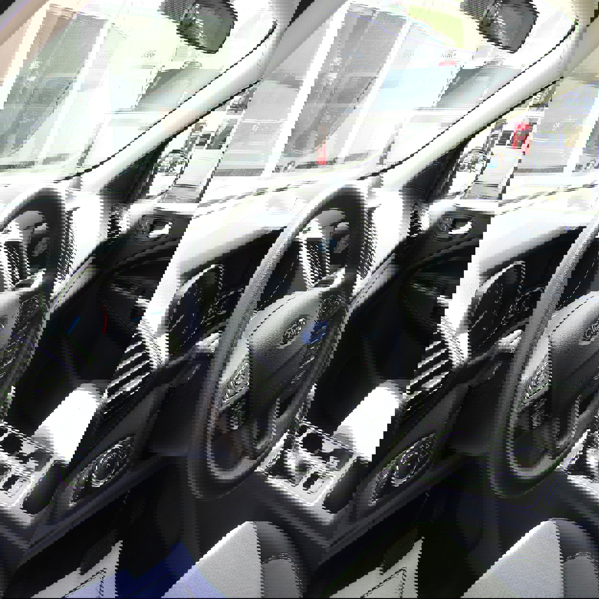 Used 2019 Ford Escape SE image 17