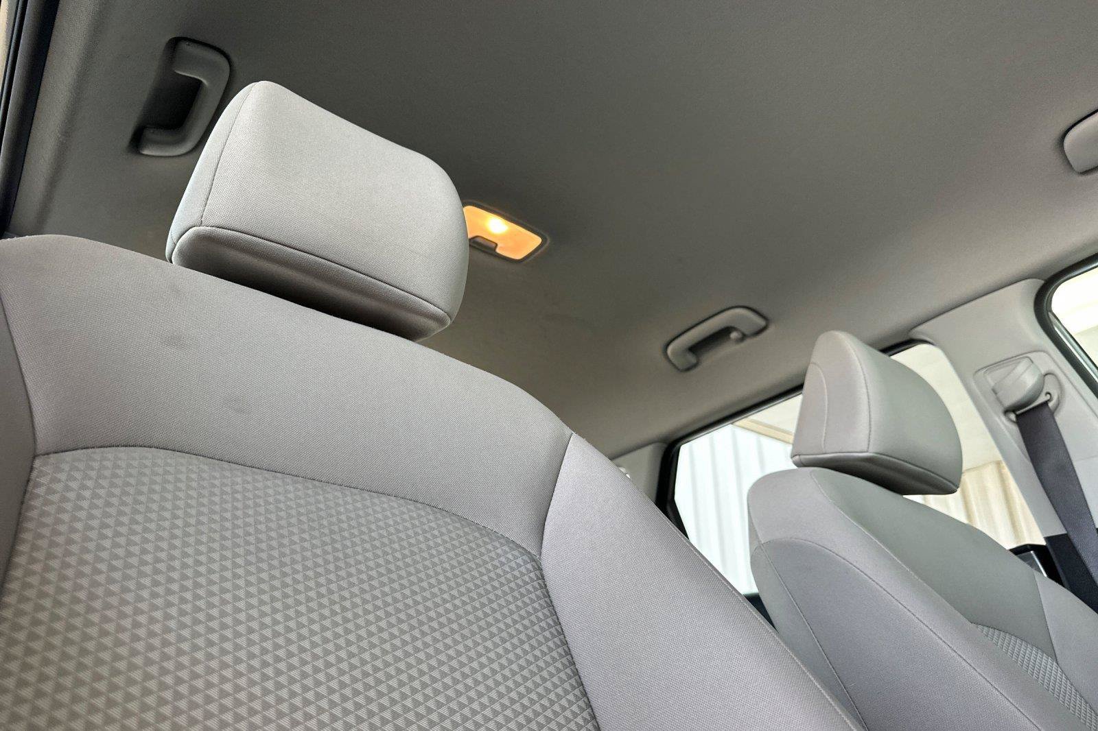 Used 2023 Kia Soul LX w/ LX Technology Package FWD image 17