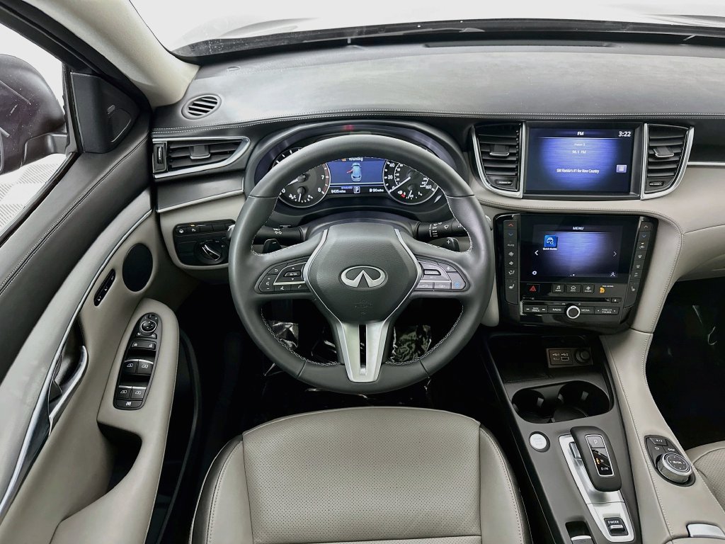 Used 2025 INFINITI QX50 Luxe AWD/4WD image 21