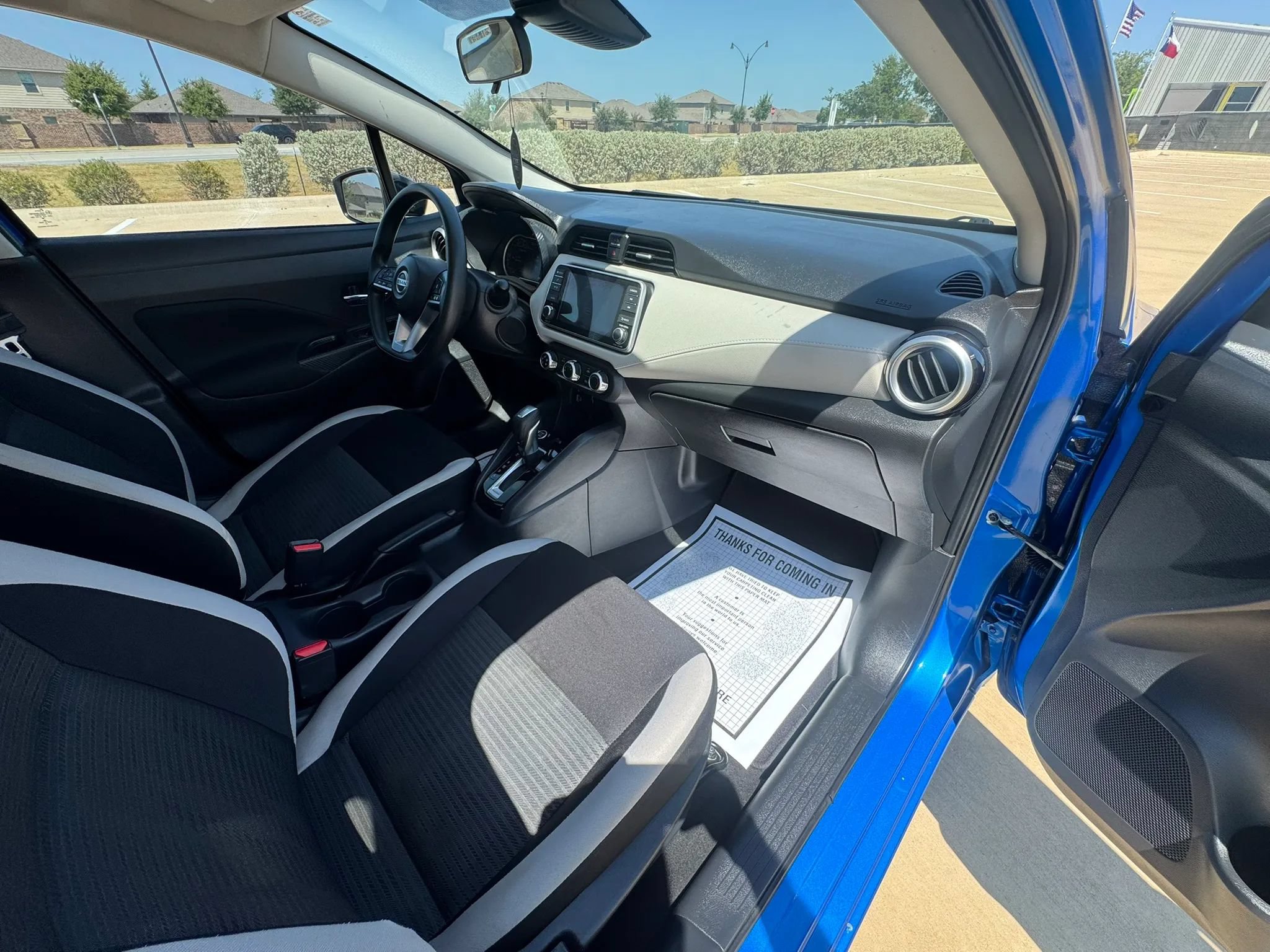 Used 2021 Nissan Versa SV FWD image 29