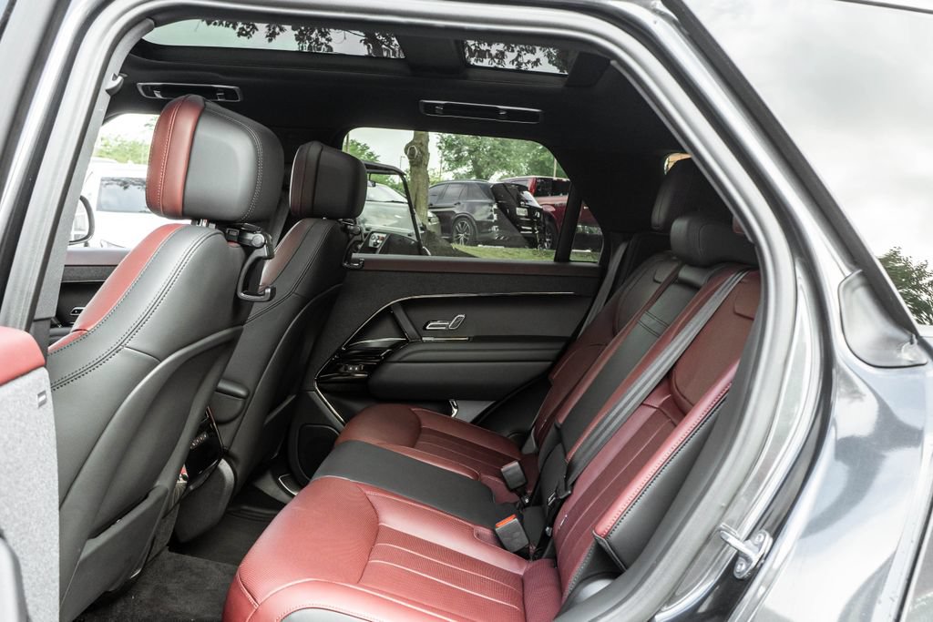 Used 2023 Land Rover Range Rover Sport SE Dynamic AWD/4WD image 23