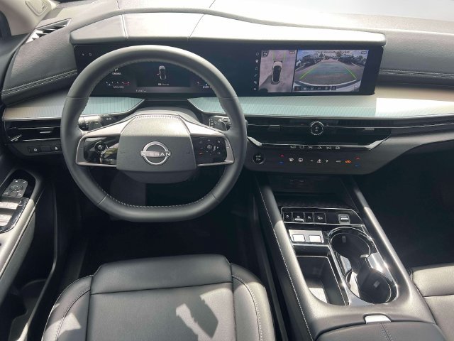 Used 2025 Nissan Murano SL AWD/4WD image 13