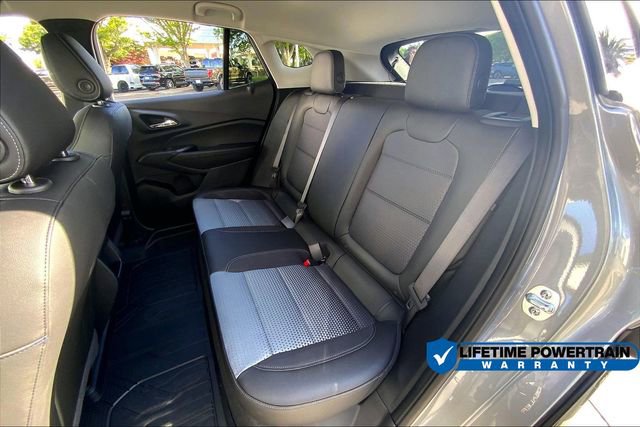 New 2025 Chevrolet Trax LT w/ Driver Confidence Package FWD image 11