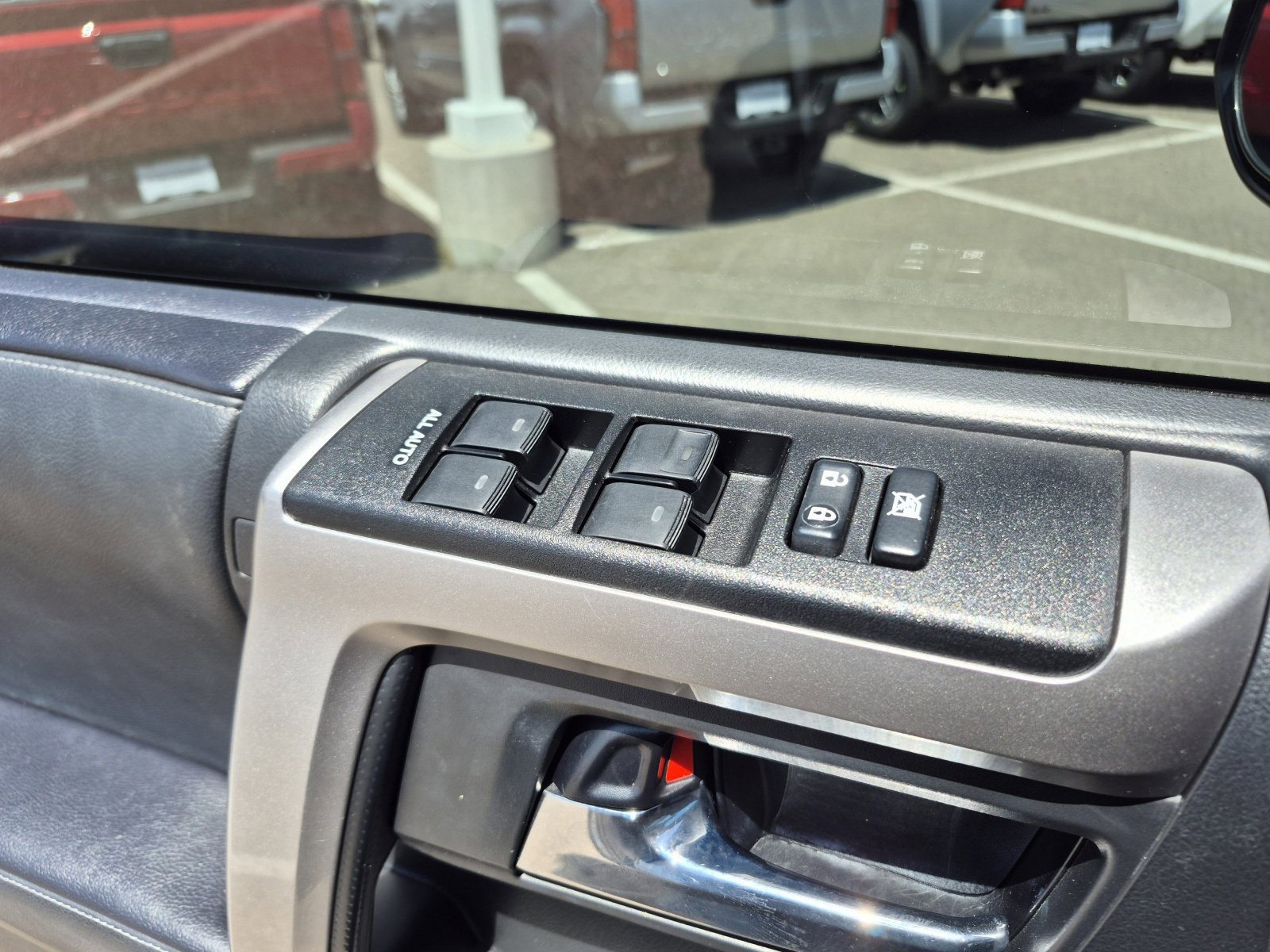 Used 2022 Toyota 4Runner SR5 RWD image 13