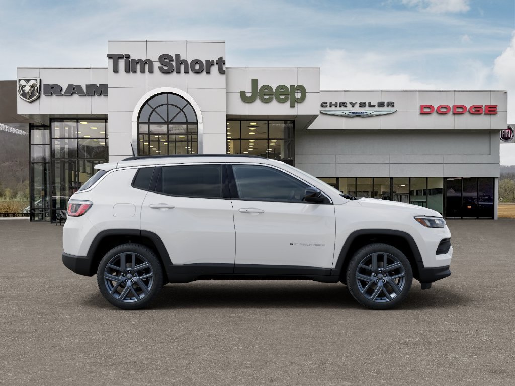 New 2026 Jeep Compass Latitude AWD/4WD image 21