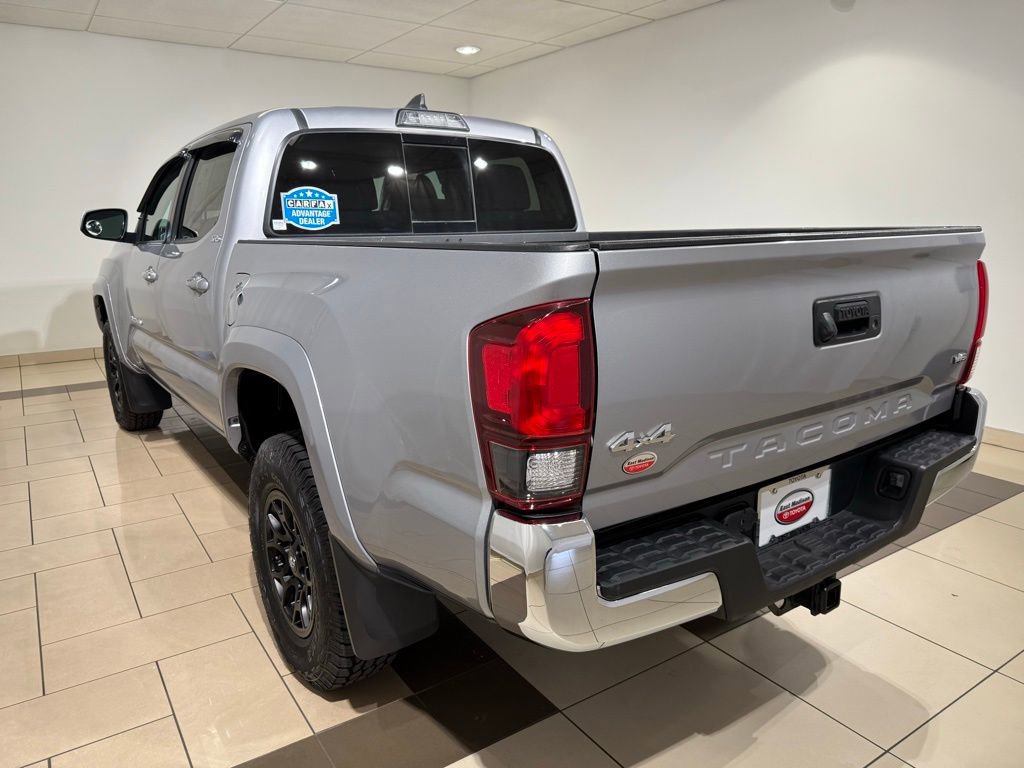 Used 2019 Toyota Tacoma SR5 AWD/4WD image 3